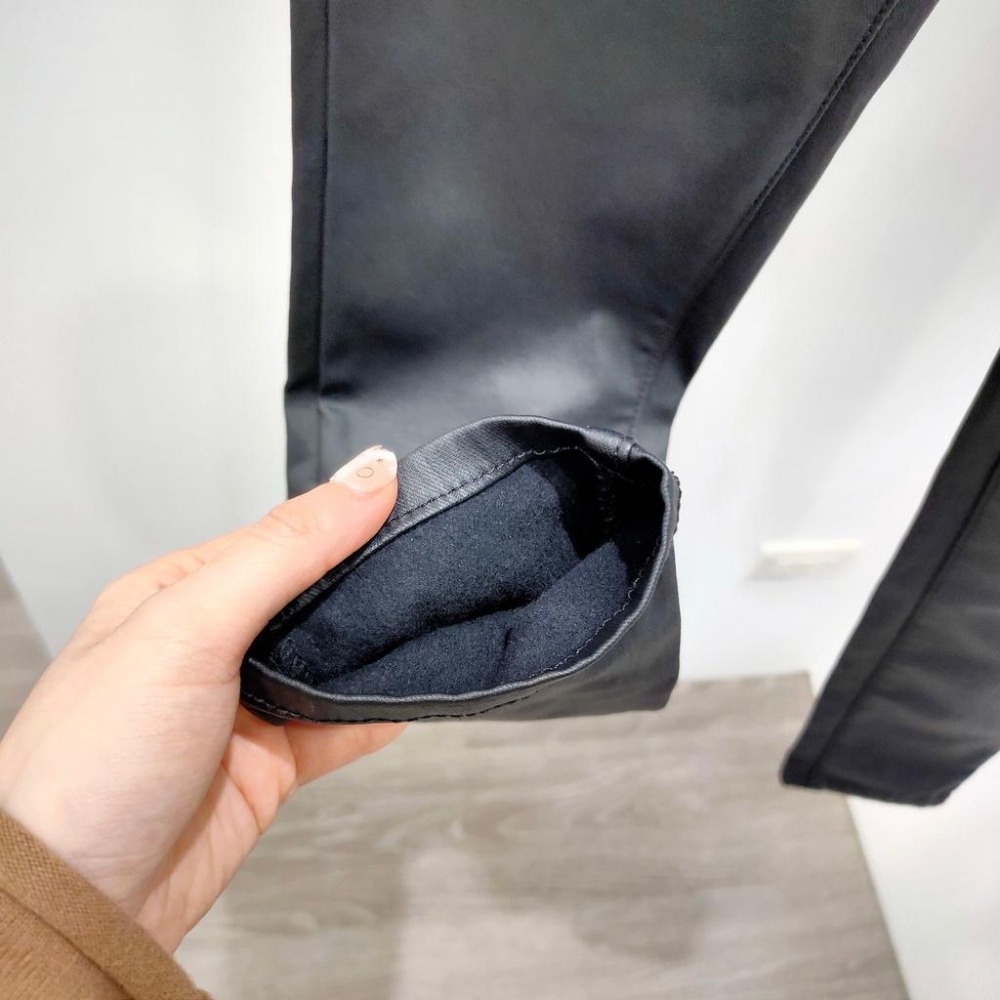 (D91)三釦內磨毛彈性皮褲S-XL-細節圖6