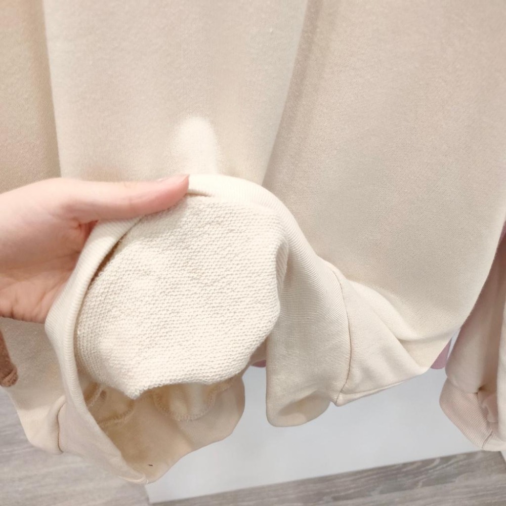 (A113) 正韓 蠟筆小新薄長袖大學t-3色 大學t 韓國 oversize 寬鬆大學t 印花大學t 情侶 長袖上衣-細節圖6