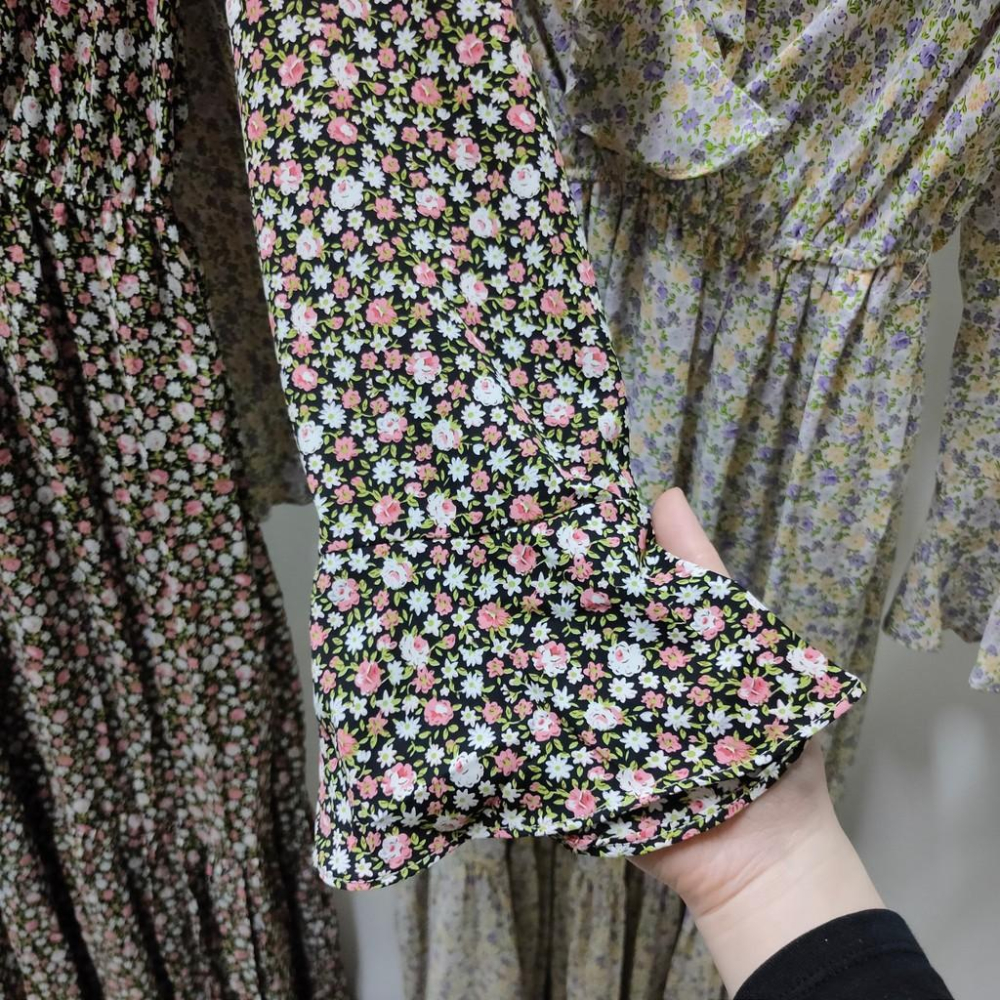 (C2)復古感小花荷葉領長袖洋裝-2色📍折扣出清售完不補/不退換📍-細節圖7