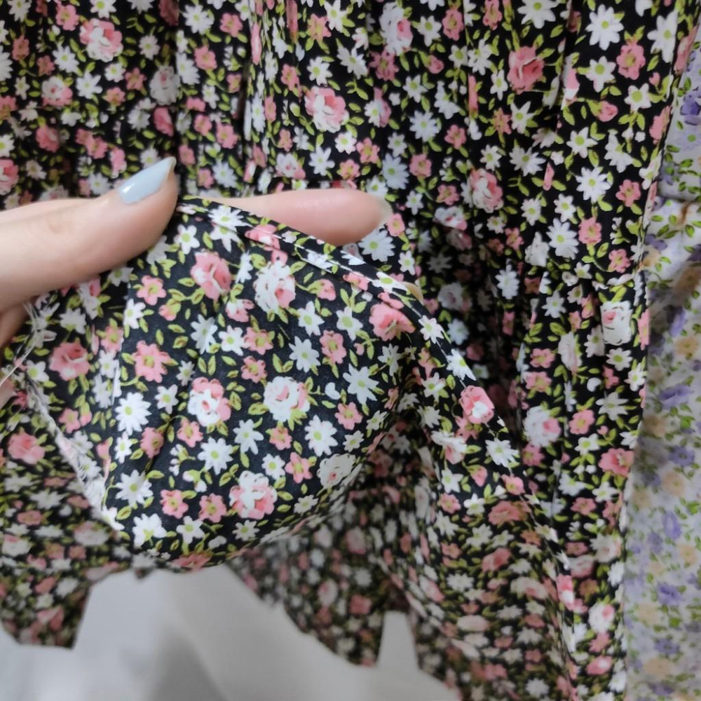 (C2)復古感小花荷葉領長袖洋裝-2色📍折扣出清售完不補/不退換📍-細節圖8