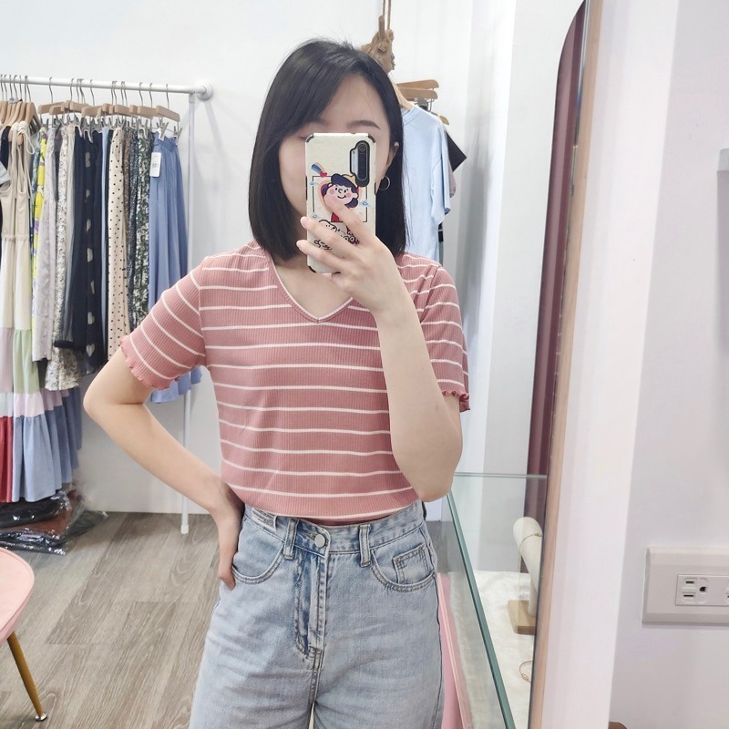 V領-粉底白條紋