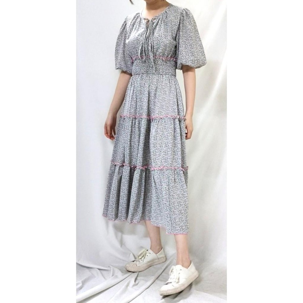 (C10)澎澎袖滿版小碎花縮腰蛋糕長洋裝-3色-細節圖6