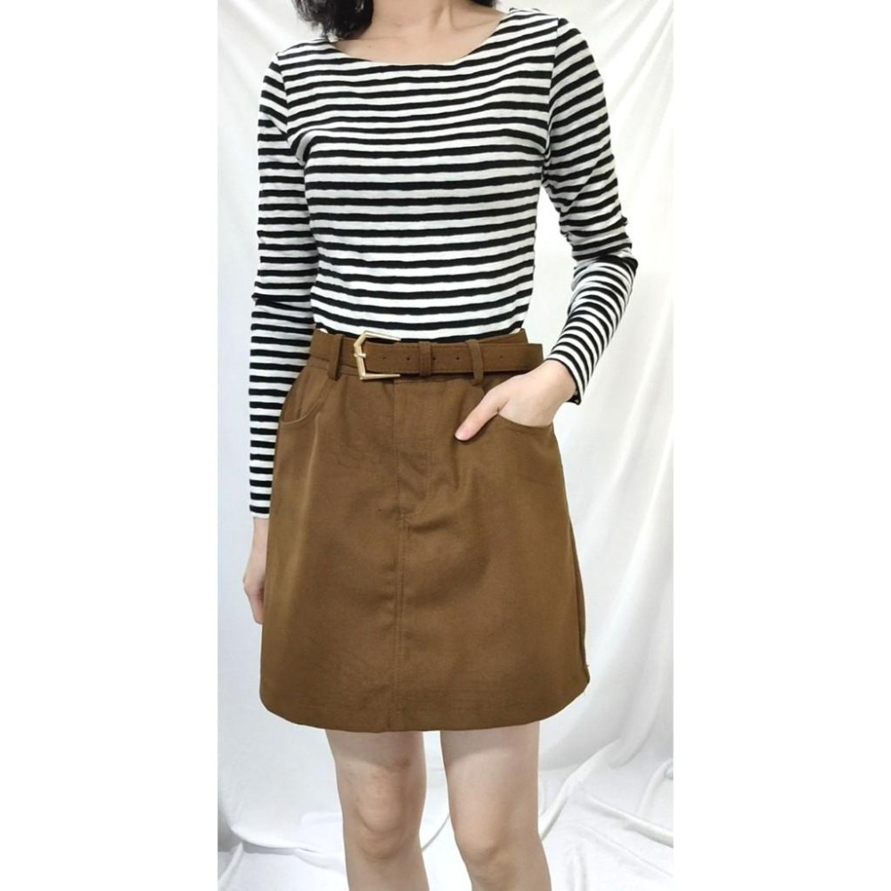 (A46)正韓 圓領簡約百搭長袖上衣(黑.條紋) 內搭 打底衣 合身上衣 女生長袖上衣-細節圖2