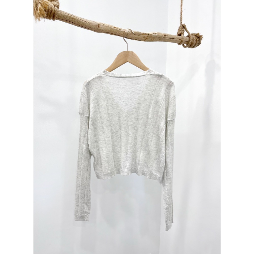 (A381)v領排扣薄針織上衣-6色 針織外套 短版針織外套-規格圖6