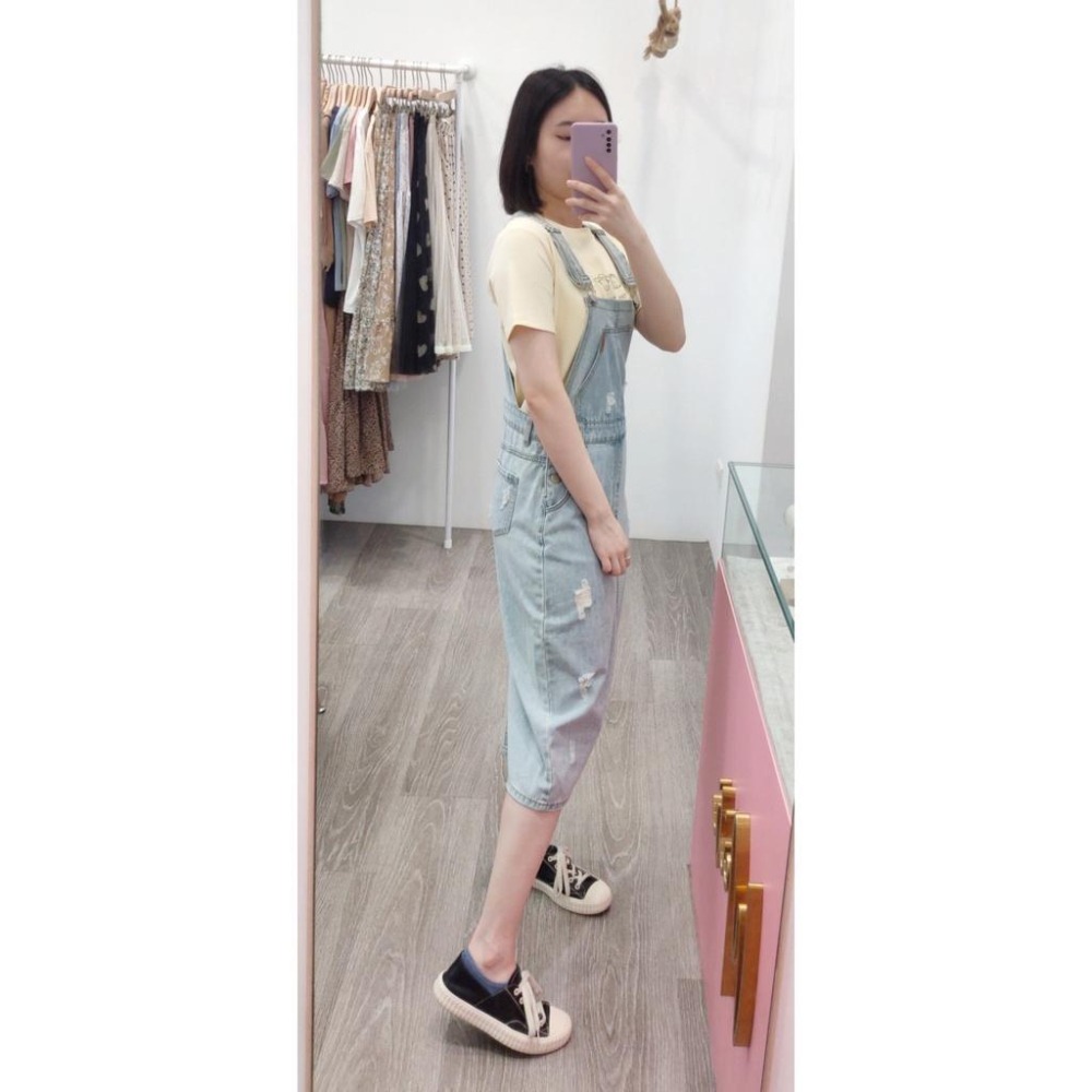 (F7)淺藍色牛仔微刷破吊帶裙S-L 【現貨L】-細節圖4