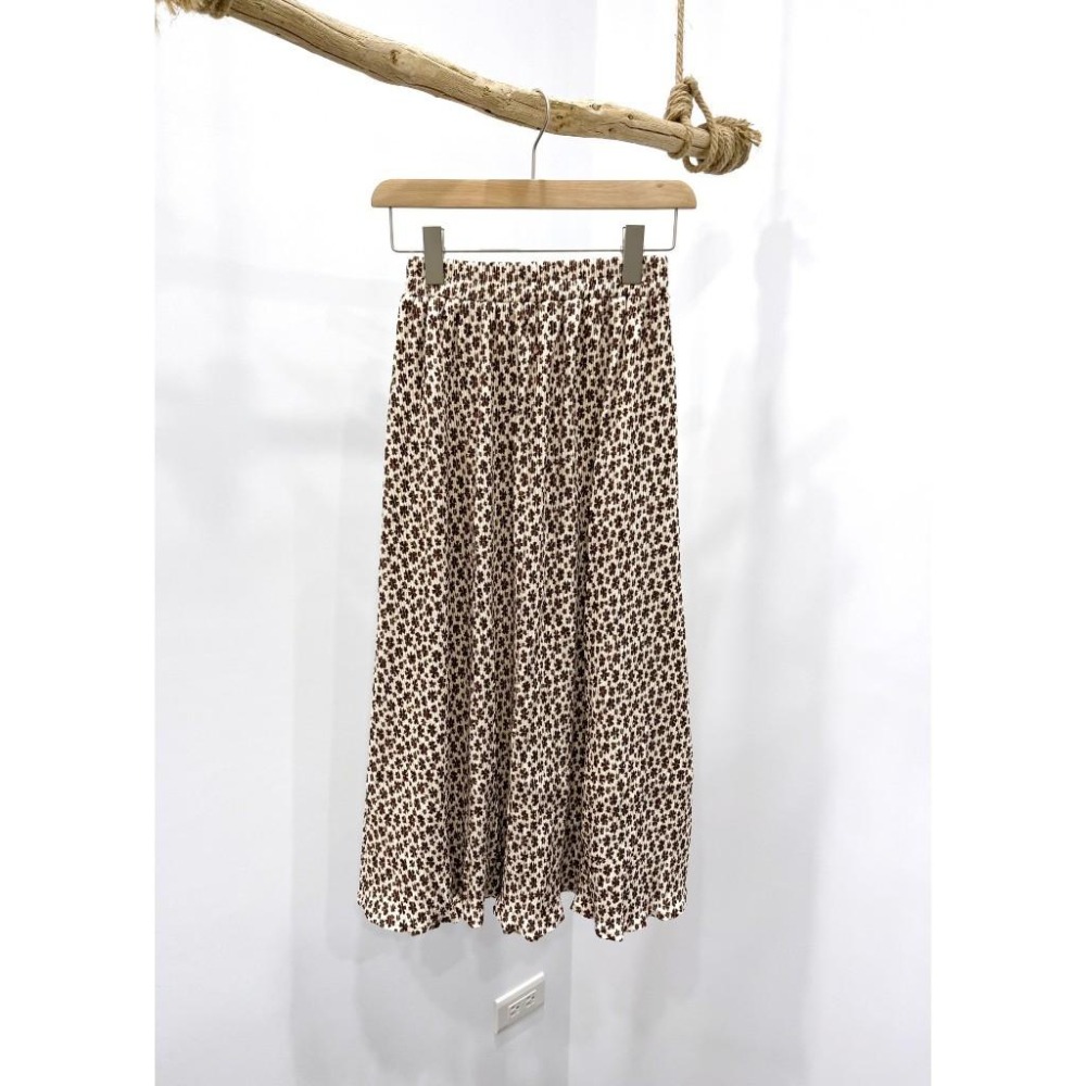 (E77)鬆緊細百摺絨感碎花長裙-細節圖4