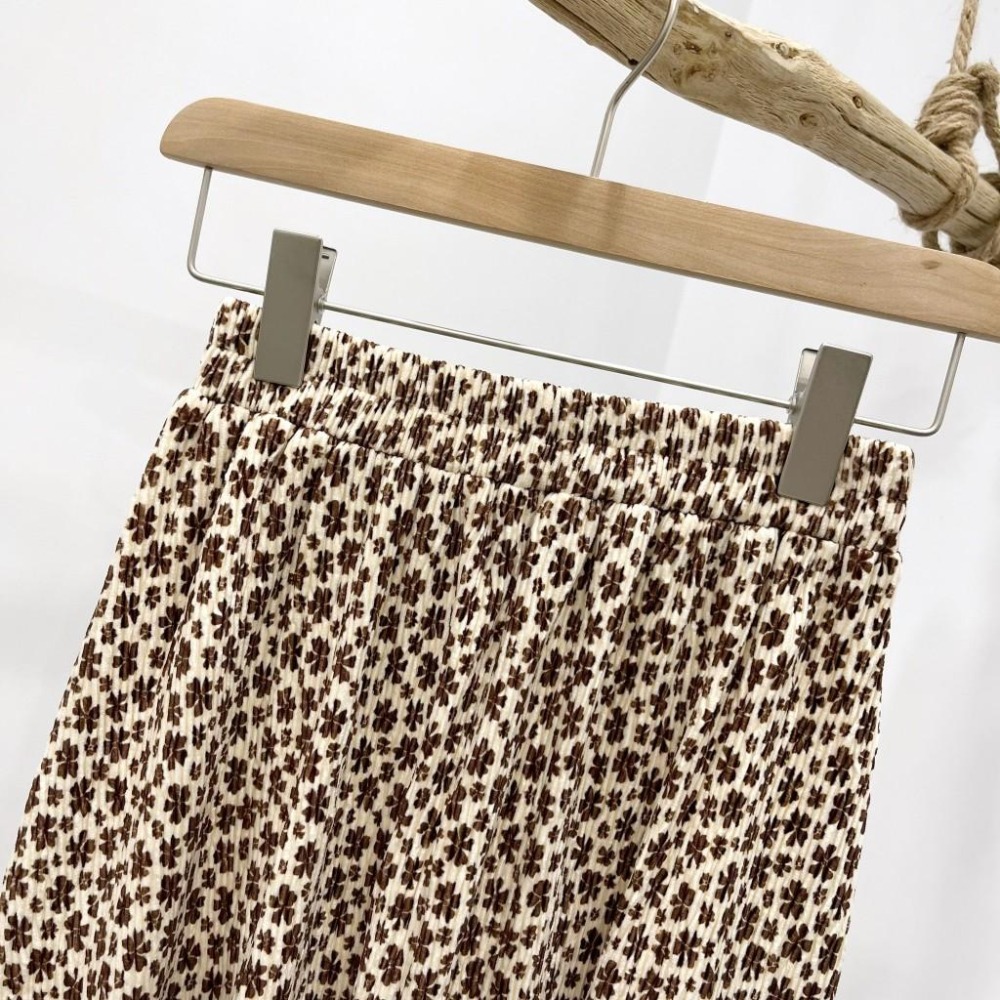 (E77)鬆緊細百摺絨感碎花長裙-細節圖5