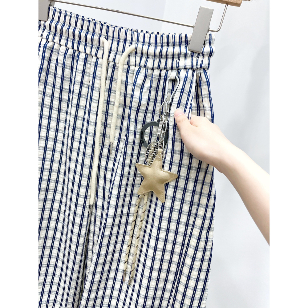 (D250)鬆緊格子抓褶彎刀褲-細節圖5