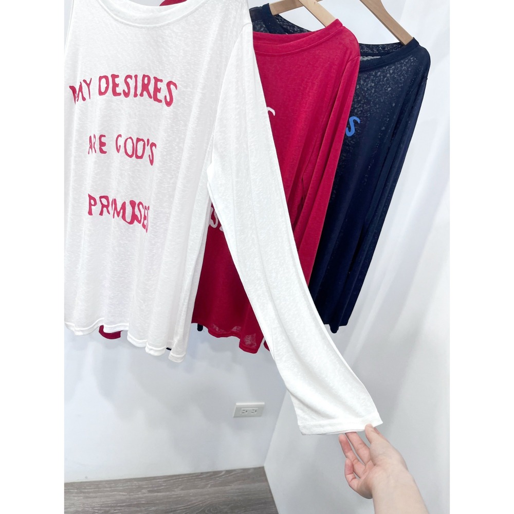 (A397)英字斜肩長袖上衣-3色-細節圖6