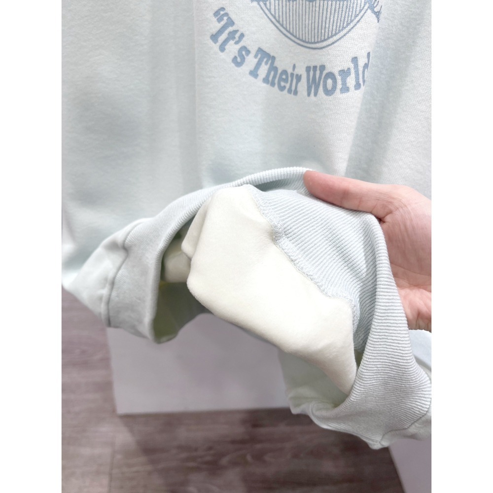 (A402)狗狗印花圖案內刷絨長袖大學t-3色-細節圖8