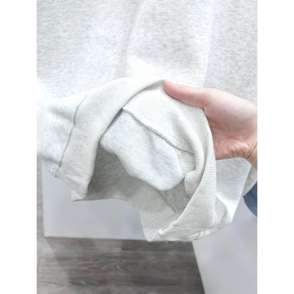 (A403)吐司印花圖案長袖大學t-3色-細節圖3