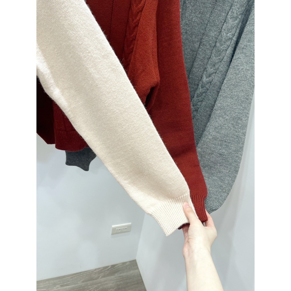 (A407)愛心包釦娃娃領針織上衣-3色-細節圖6