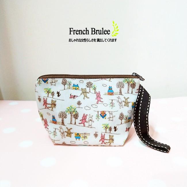 【Dolly club】小紅帽&大野狼 小熊&兔子 水餃 化妝包 拉鍊 零錢包 / 防水包-細節圖2