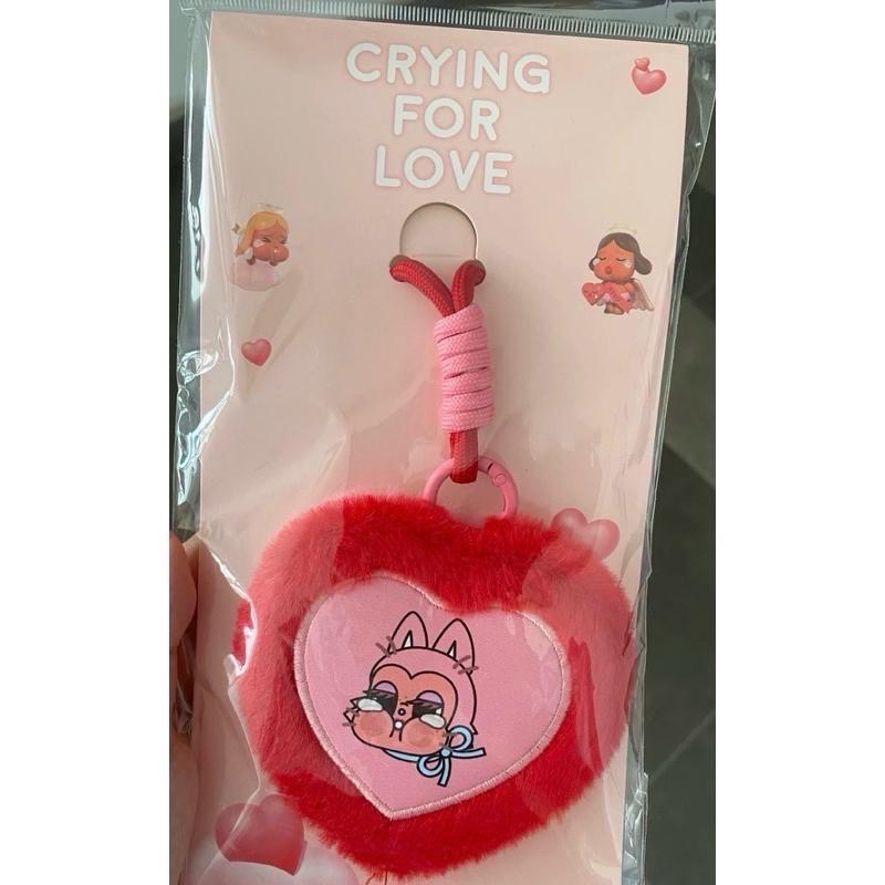 《現貨》popmart 泡泡瑪特 哭娃Crybaby 愛神眼淚-情人節限定💌手機背夾💘徽章 毛絨鏡 天使徽章-細節圖7