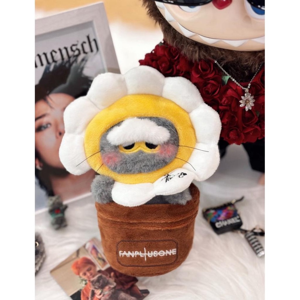 《現貨》GD 權志龍& Labubu 娃衣頭套| 不含娃 花朵娃衣-細節圖3