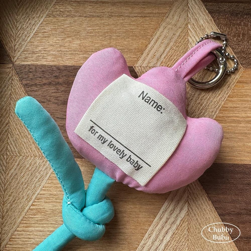 韓系 手工縫製 立體鋪棉鬱金香姓名吊飾🌷 包包掛飾 兒童書包吊牌 幼兒園姓名牌 親子掛飾-細節圖3