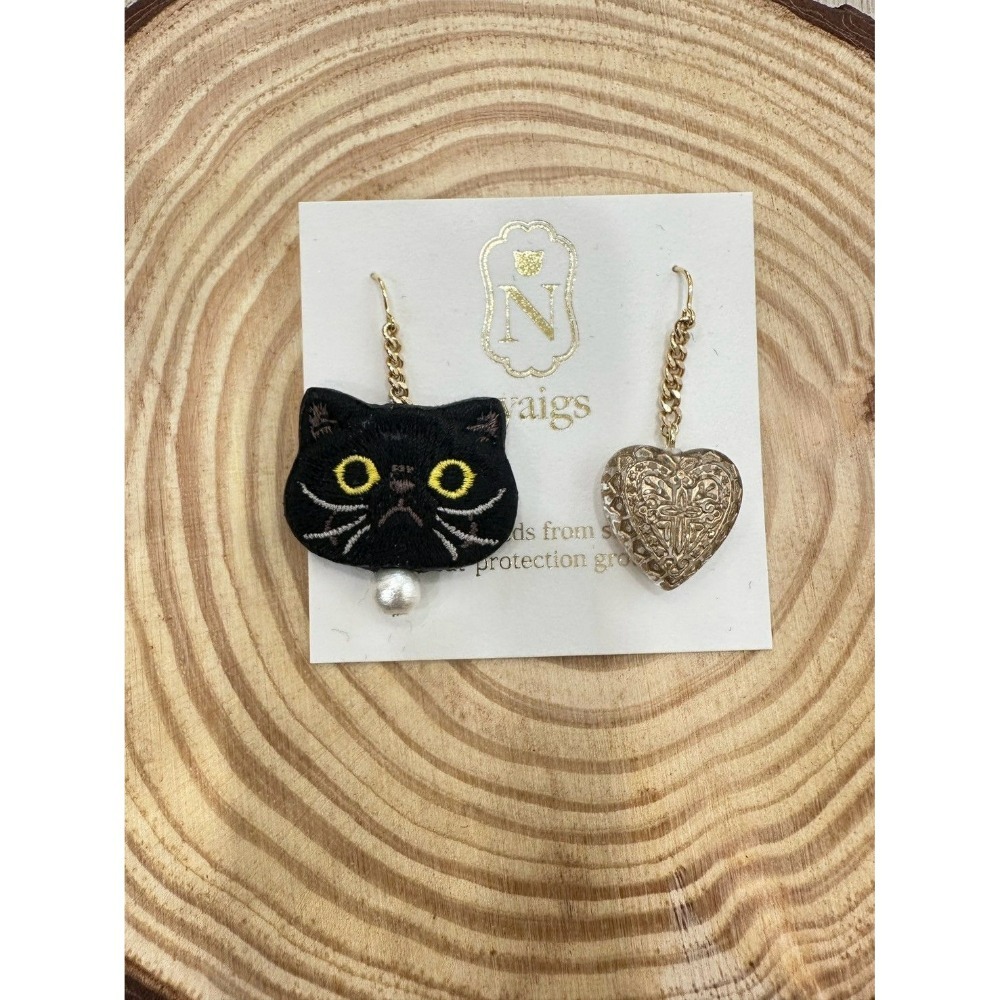 『VITA』【日製飾品｜日本職人手作貓咪刺繡不對稱耳環】-細節圖10