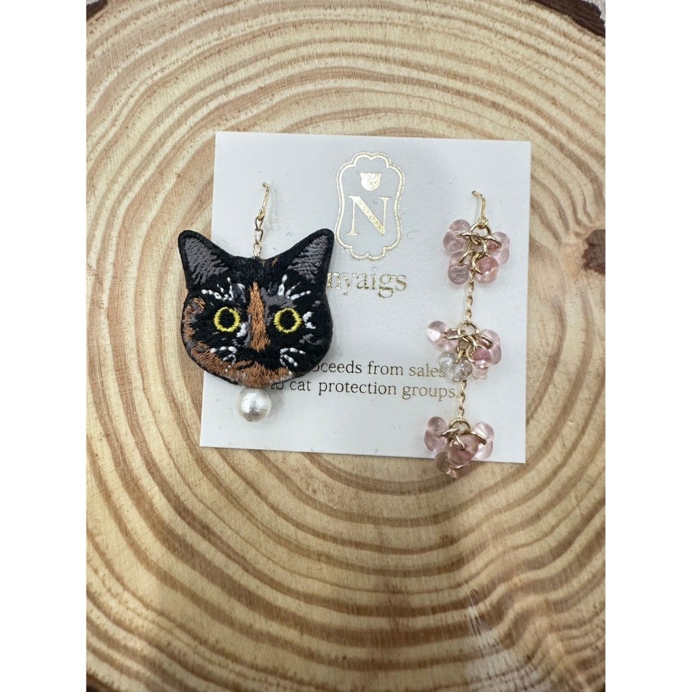 『VITA』【日製飾品｜日本職人手作貓咪刺繡不對稱耳環】-細節圖16