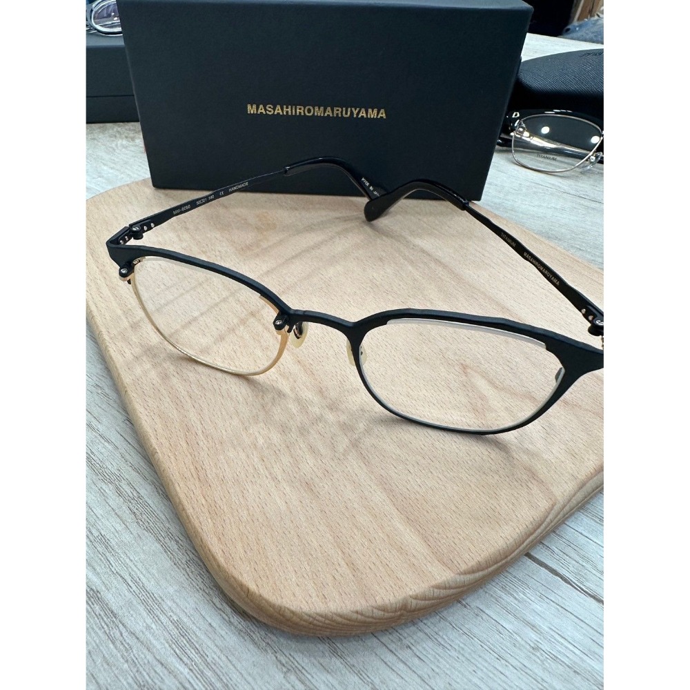 『VITA』【日製品牌眼鏡｜丸山正宏 MASAHIROMARUYAMA 不對稱設計眼鏡】-細節圖2