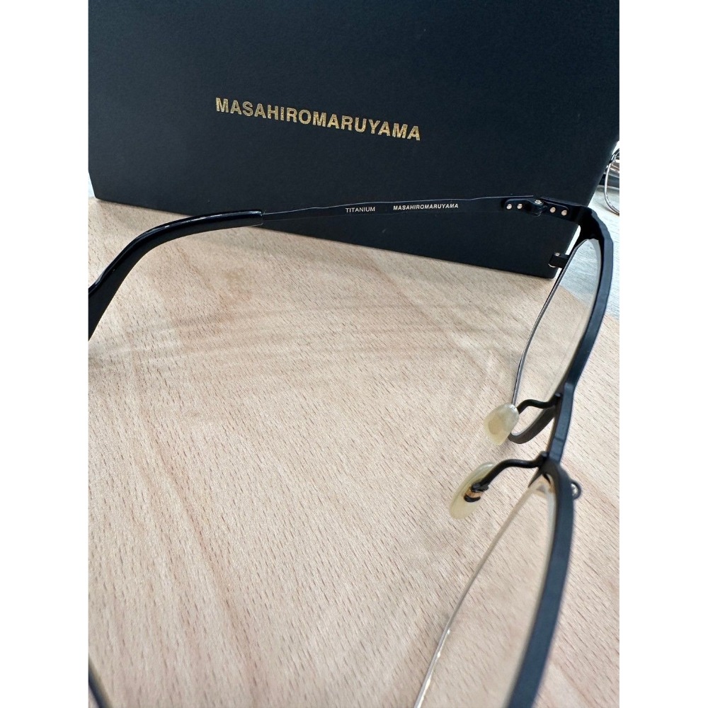 『VITA』【日製品牌眼鏡｜丸山正宏 MASAHIROMARUYAMA 不對稱設計眼鏡】-細節圖4