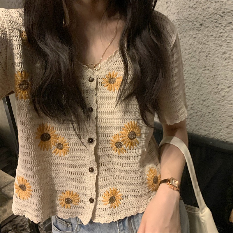 🌼🌻氣質V領小雛菊刺繡短袖針織短款上衣 小黃花朵顯瘦百搭復古立體鉤花針織外套 復古鏤空繡花透視薄款針織小外套 短袖寬鬆外-細節圖4