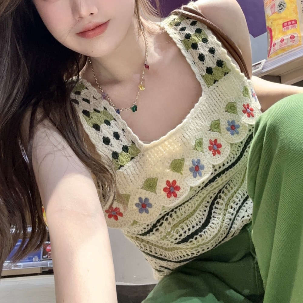 萬花筒鉤花背 復古方塊桌飾花針織衫民族風圈圈鉤花馬甲背心外套女外搭無袖毛衣馬背心 韓版萬花筒鉤花馬甲女復古刺繡鈎花針織衫-細節圖7