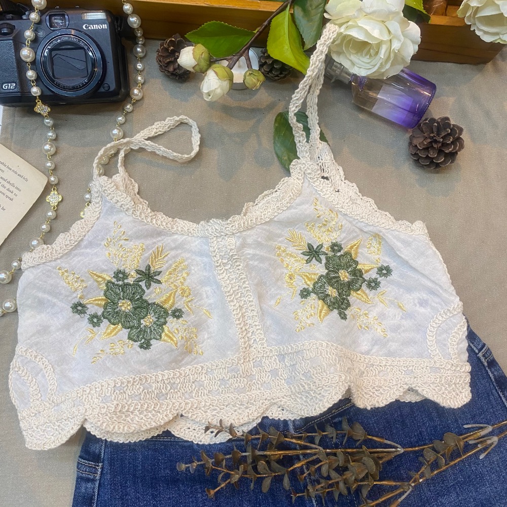 英格蘭刺繡超文青的日系針織🧶背心 復古簡單利落針織馬甲 無袖外穿設計風格馬夾 原創設計小眾針織氣質背 上班族最愛質感穿搭-細節圖2