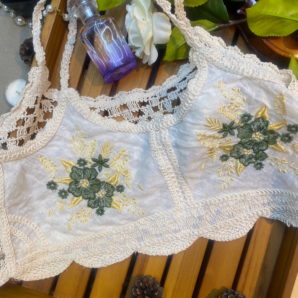 英格蘭刺繡超文青的日系針織🧶背心 復古簡單利落針織馬甲 無袖外穿設計風格馬夾 原創設計小眾針織氣質背 上班族最愛質感穿搭-細節圖4