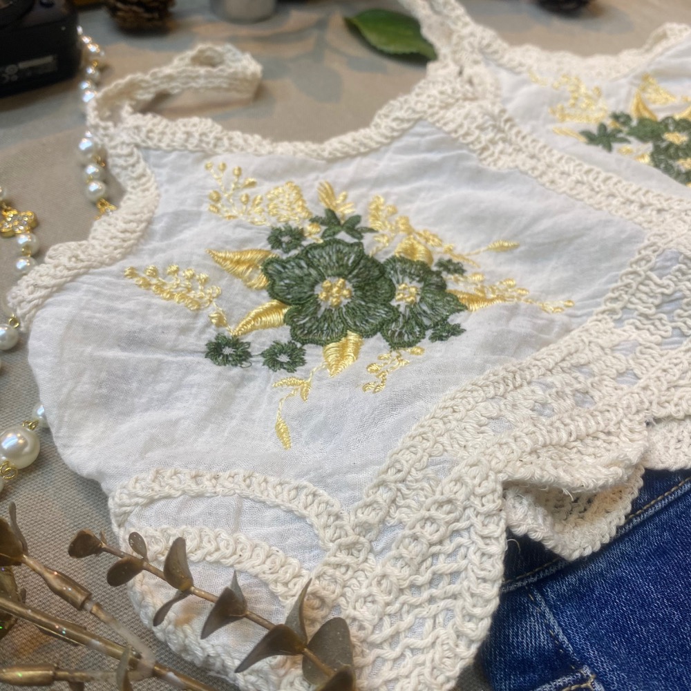 英格蘭刺繡超文青的日系針織🧶背心 復古簡單利落針織馬甲 無袖外穿設計風格馬夾 原創設計小眾針織氣質背 上班族最愛質感穿搭-細節圖8