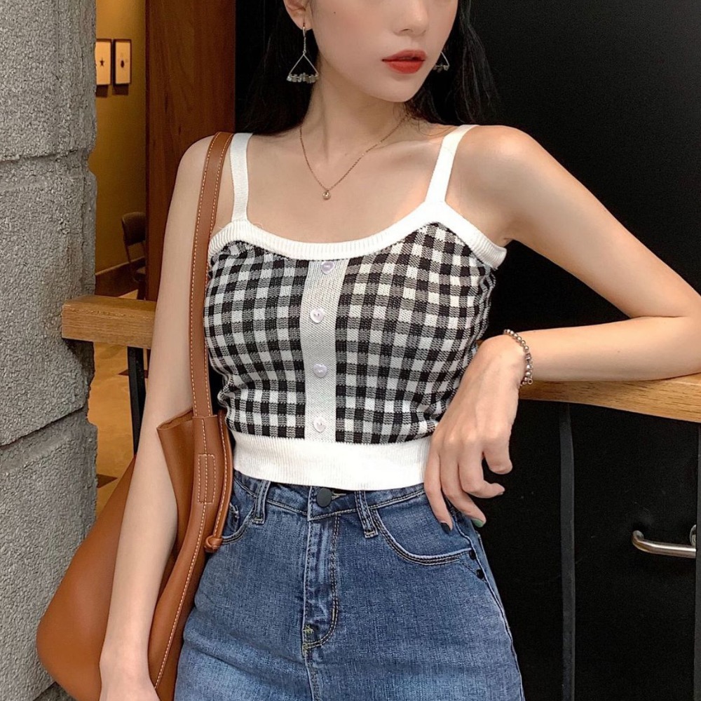 💐闆娘超愛浪漫系列背心🌺設計感韓風愛心鈕扣格子針織背心 愛心釦子針織浪漫療癒彩格外穿短款寬鬆馬夾上衣超可愛的日系勾織背心-細節圖4