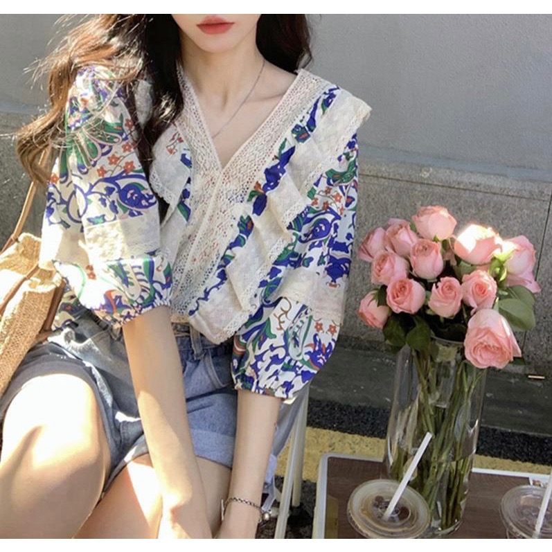 🌸法式海洋風V領拼接設計感寬鬆V領碎花蕾絲上衣🌸印度海洋風花布泡泡袖上衣夏季 寬鬆民族風拼接花邊襯衫 時尚百搭渡假上衣-細節圖8