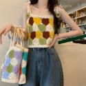 愛心拼盤格手鉤小花綁肩背馬甲波西米亞背心超可愛的日系民俗風勾織背心 復古拼色針織馬甲 無袖外穿馬夾 小花朵肩帶針織寬針背-規格圖11