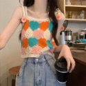 愛心拼盤格手鉤小花綁肩背馬甲波西米亞背心超可愛的日系民俗風勾織背心 復古拼色針織馬甲 無袖外穿馬夾 小花朵肩帶針織寬針背-規格圖11