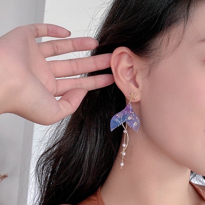 熱愛自由的魚 時尚美麗的美人魚耳環 繽紛彩色美人魚尾巴抗敏銀針耳環 東大門樣式紫色魚尾巴不對稱造型款抗過敏銀針耳環-細節圖4