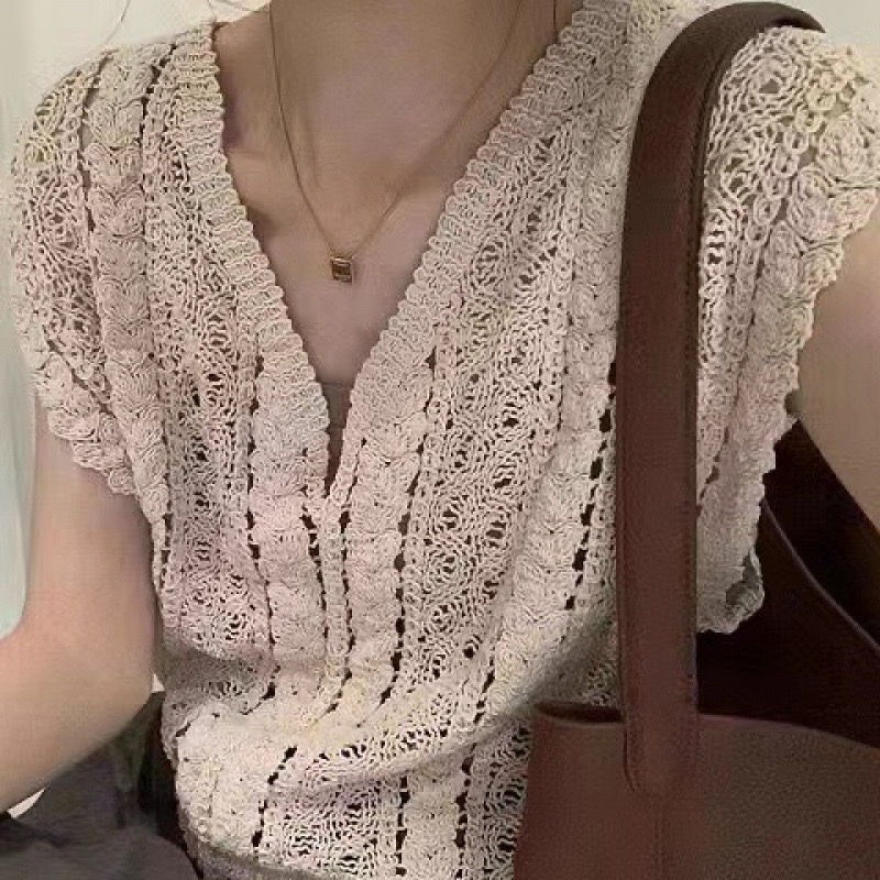 ￼(時尚單品手勾背心)💮時尚設計勾花無袖鏤空短款寬鬆上衣💮簡單穿搭直接套一件就出門 修飾肩膀 修飾腹部 胸大胸小接可駕馭-細節圖9
