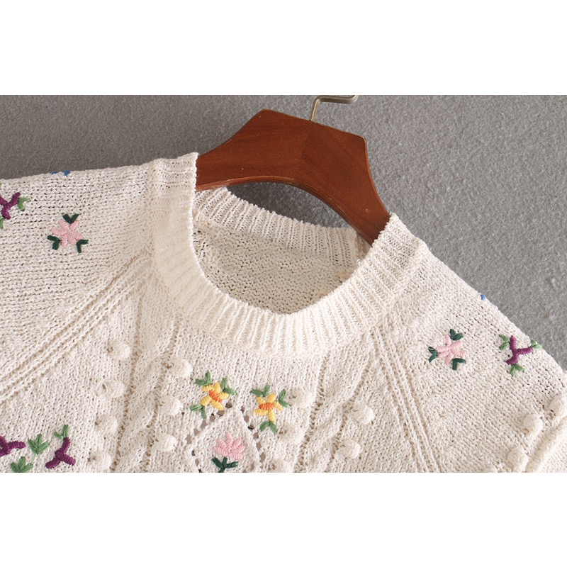 ￼(時尚單品手勾短袖)💐💖時尚百搭甜美圓領刺繡花朵顯瘦短版短袖💖💐-細節圖8