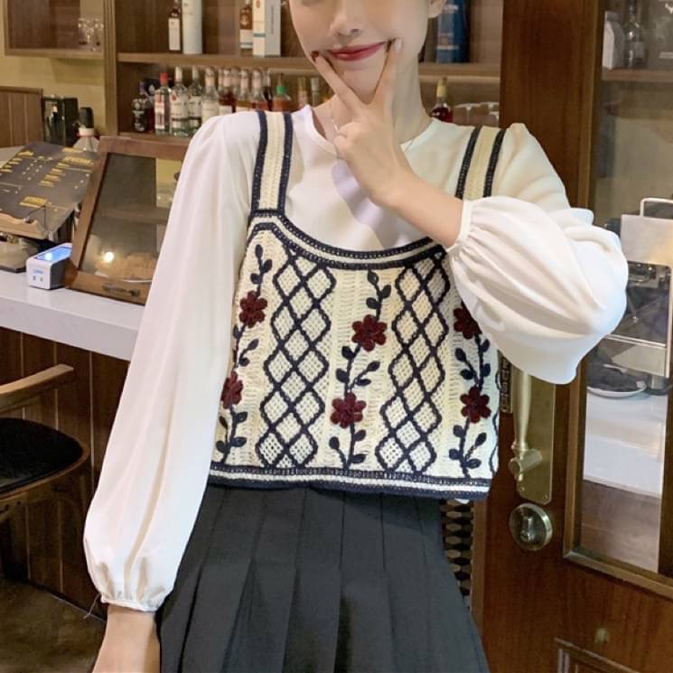 ￼（時尚單品手勾背心）（✅️加大版✅️）🌸🔷️復古鉤花立體花朵刺繡針織背心🔷️🌸-細節圖5