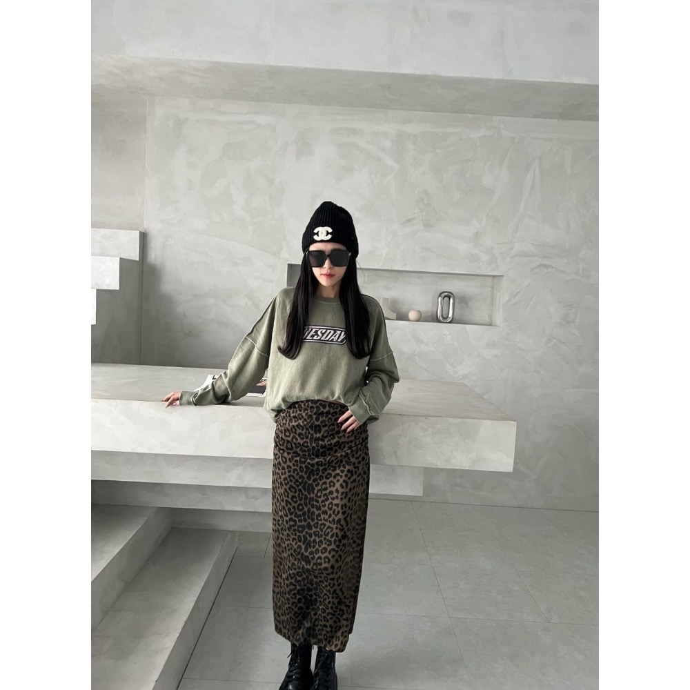 Cozy . 正韓🇰🇷 豹紋麂皮裙-細節圖4