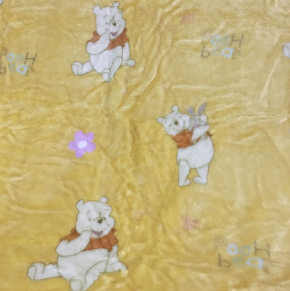 《正版》Disney 迪士尼 二合一 蛋糕抱枕毯系列 小熊維尼 午睡毯 車用抱枕 毯子 抱枕 布偶 玩偶 娃娃-細節圖5