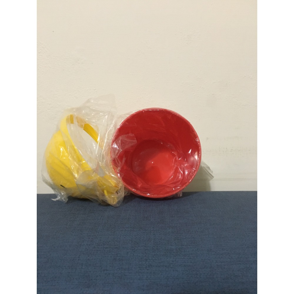 《正版》韓國 大創 Daiso 迪士尼 小熊維尼 桌上型 車用 迷你 垃圾桶 掀蓋桶 筆筒 置物盒 收納盒-細節圖3