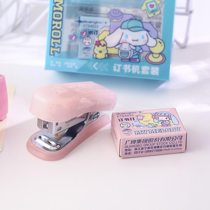 【台灣現貨🎁J&E比選物店】正版 三麗鷗 訂書機 釘書機 訂書釘 釘書針 文具 訂書機套裝 庫洛米 大耳狗-細節圖2