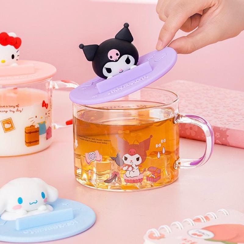 【台灣現貨🎁J&E比選物店】正版 三麗鷗 杯蓋 水杯蓋 茶杯蓋 防塵蓋 手機支架 手機架 餐廚用品-細節圖3