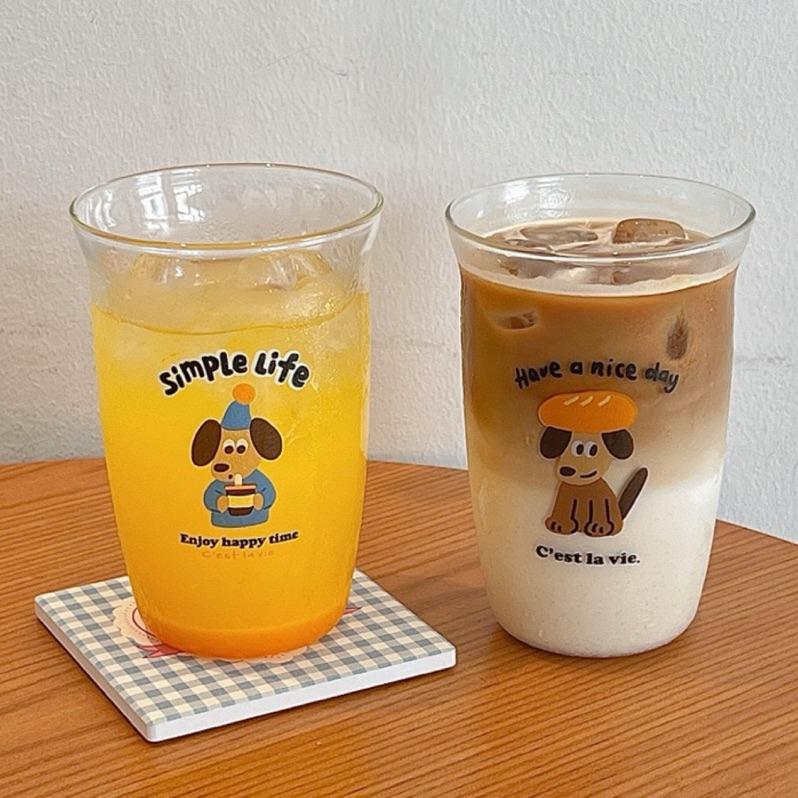 【台灣現貨🎁J&E比選物店】 大容量 可愛小狗 玻璃杯 杯子 水杯 卷邊杯-細節圖7