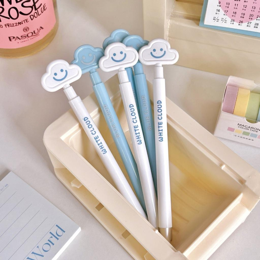 【台灣現貨🎁J&E比選物店】 雲朵 按動原子筆 中性筆 黑筆 刷题筆 簡約原子筆 甜美 可愛 原子筆 文具 筆-細節圖3