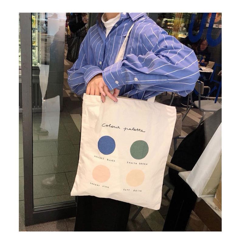 【台灣現貨🎁J&E比選物店】 日系 調色盤 帆布包 單肩包 圓點 簡約 休閒 通勤 包包-細節圖2