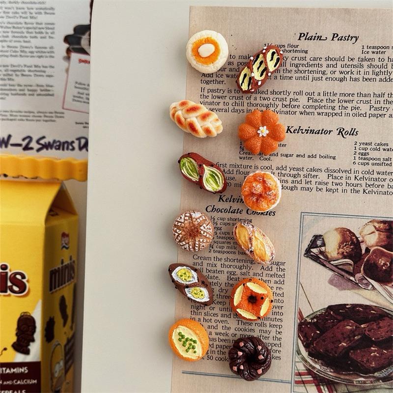 【台灣現貨🎁J&E比選物店】法式麵包 磁力貼 迷你仿真 歐包冰箱貼 烘焙 磁鐵裝飾 磁鐵 1款6入-細節圖3