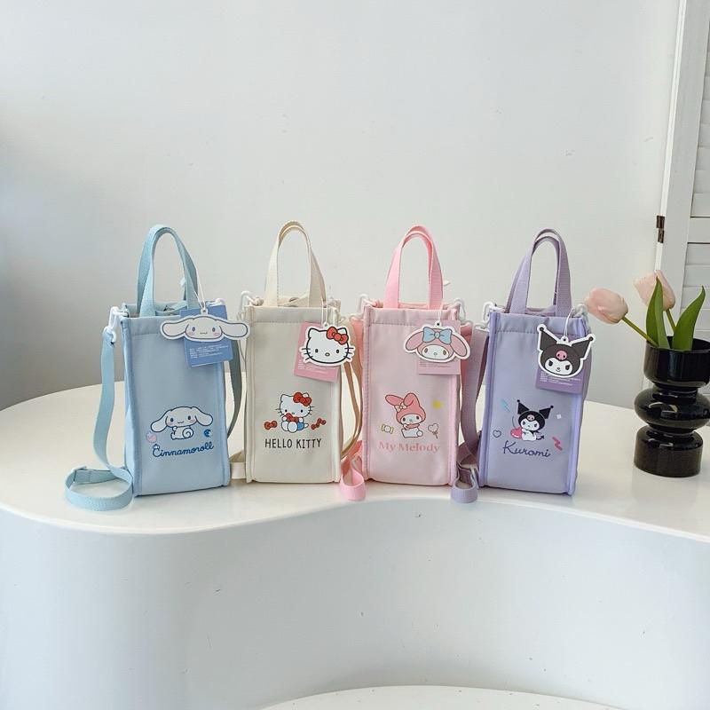 【台灣現貨🎁J&E比選物店】正版 三麗鷗 新款 加厚 防摔 水壺袋 斜背 手提 水杯袋 水壺保護 保溫瓶袋 保溫瓶保護-細節圖2