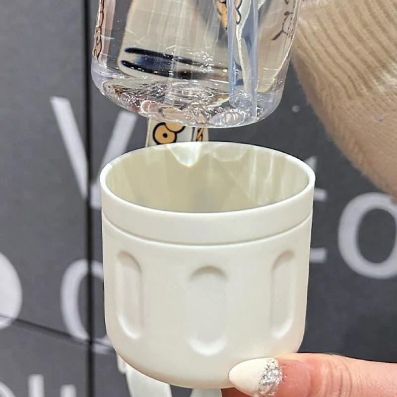 【台灣現貨🎁J&E比選物店】正版 三麗鷗 580mL 背帶款 Tritan 雙飲式水壺 直飲 吸管 雙飲 水杯 水壺-細節圖5