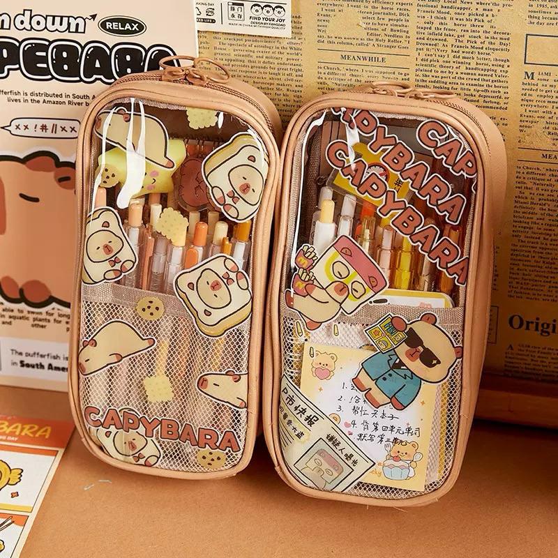【台灣現貨🎁J&E比選物店】 卡皮巴拉 4層 大開口 透明 防水 筆袋 鉛筆盒 大容量 筆收納 文具 卡皮 水豚 水豚君-細節圖7