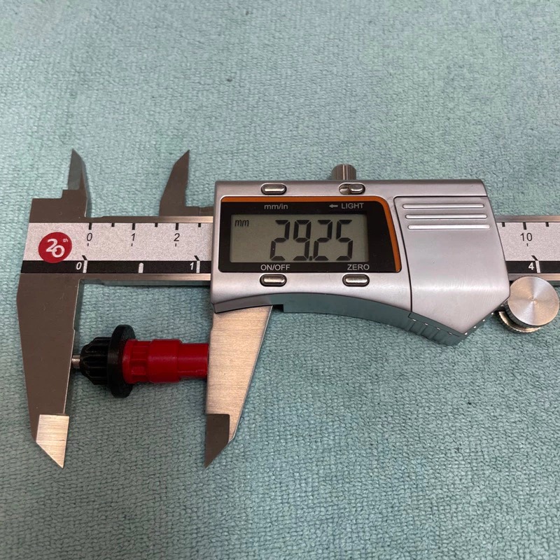 3D列印 紅黑軸 戰鬥陀螺X X世代 金屬 軸心 攻擊 細F軸 不鏽鋼材質-細節圖3